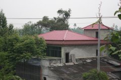 成都溫江壽安鎮民房屋面改造樹脂瓦工程案例